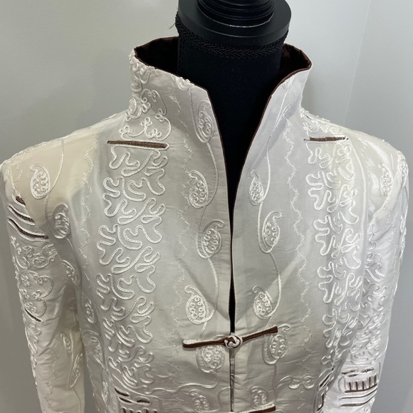 Jing Xiu Fang Traditional Silk Asian Top Jacket - Picture 4 of 9